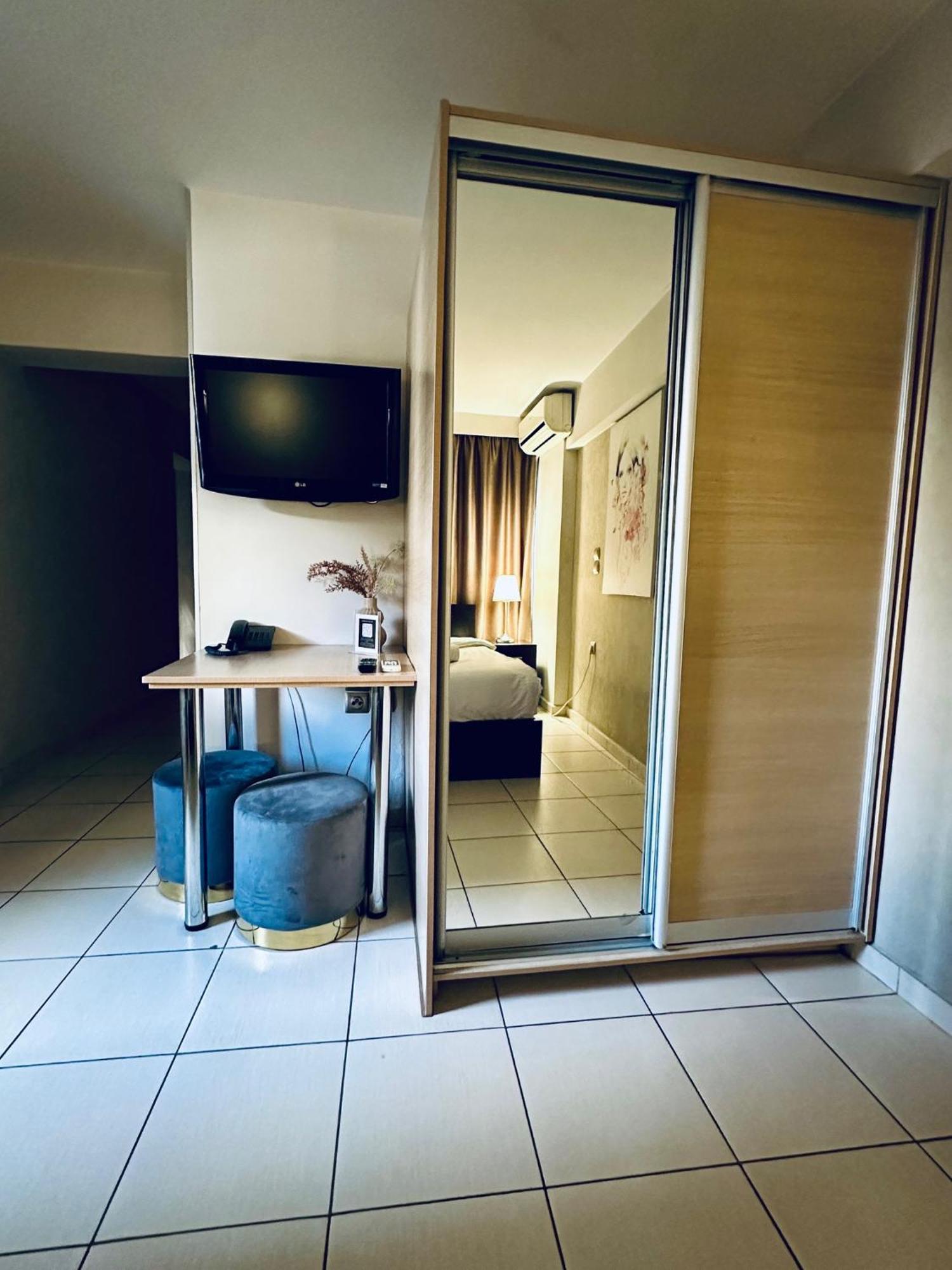 Mc Queen Rooms & Apartments Athens Luaran gambar
