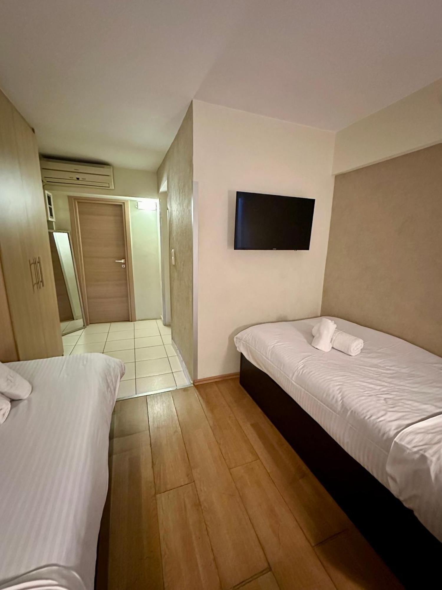 Mc Queen Rooms & Apartments Athens Luaran gambar